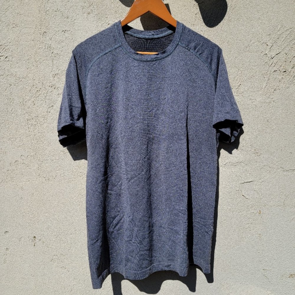 Lululemon Metal Vent Tech Dark Gray Size L